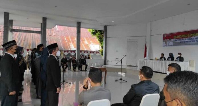 Suasana pelantikan pejabat eselon IV di aula Kantor Wali Kota Kotamobagu.